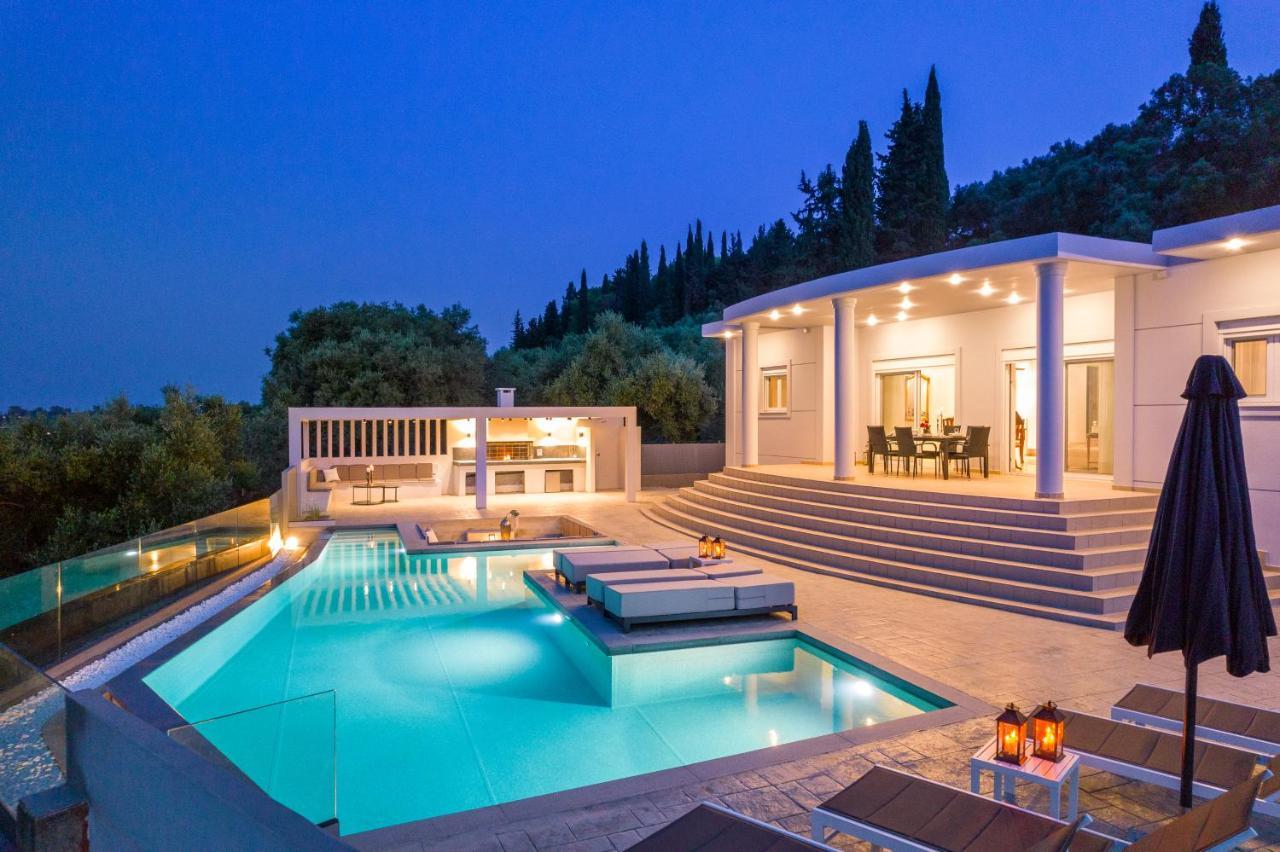 Mouzákion Villa Moonstone מראה חיצוני תמונה