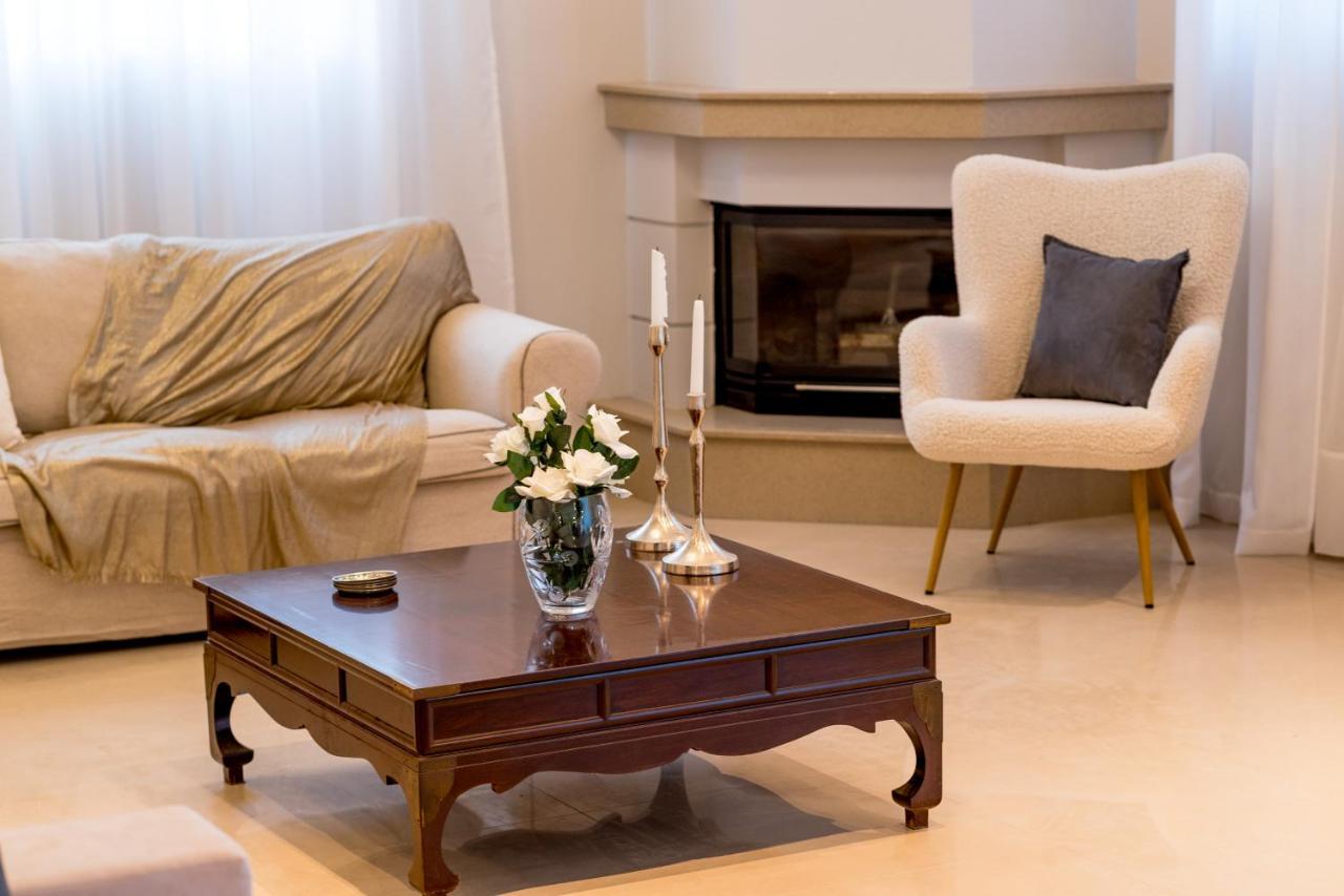 Mouzákion Villa Moonstone מראה חיצוני תמונה