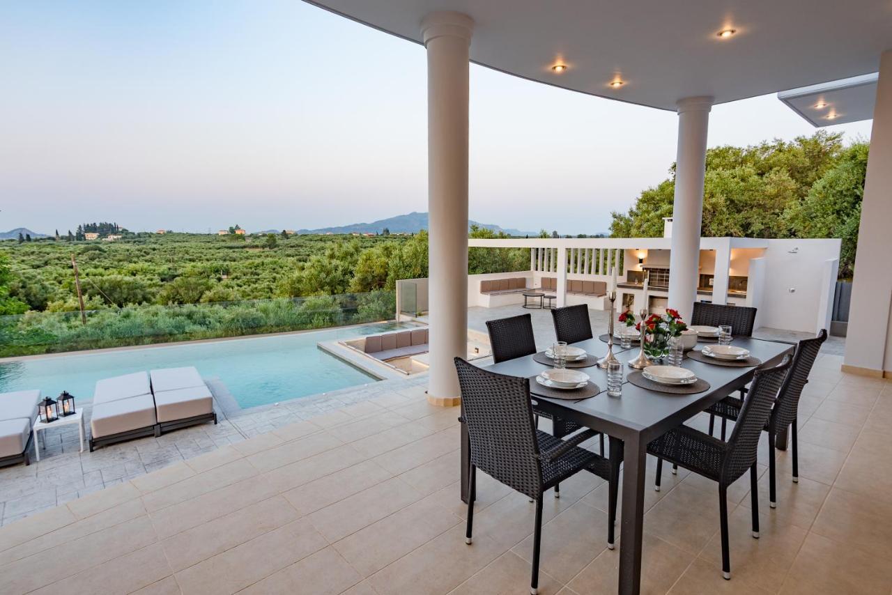 Mouzákion Villa Moonstone מראה חיצוני תמונה