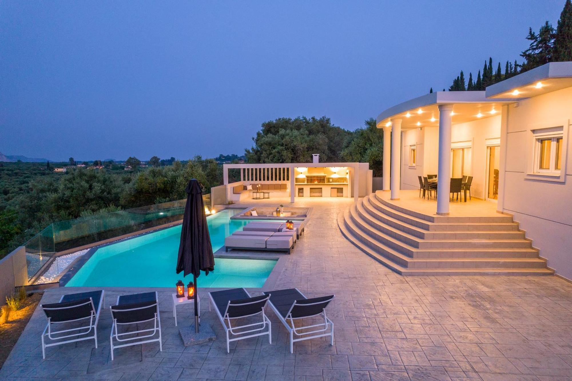 Mouzákion Villa Moonstone מראה חיצוני תמונה